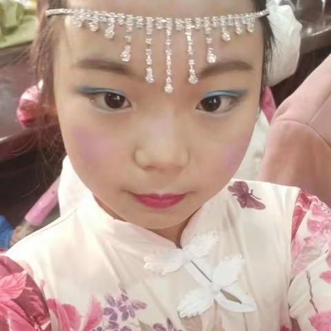 记录生活的点点滴滴，留下童年美好的回忆，我的闺女我来宠！🌹💐🌺🌷