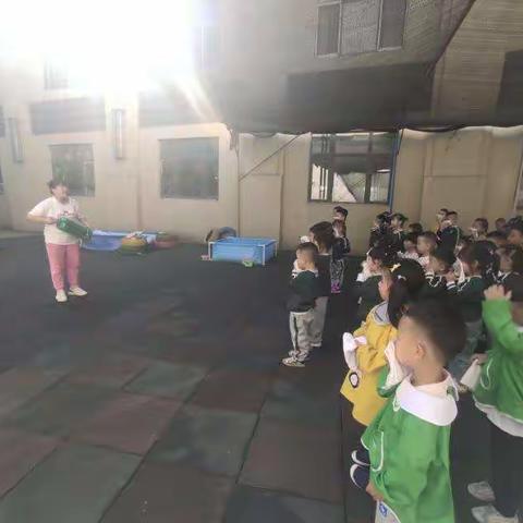 绿地幼儿园消防演习