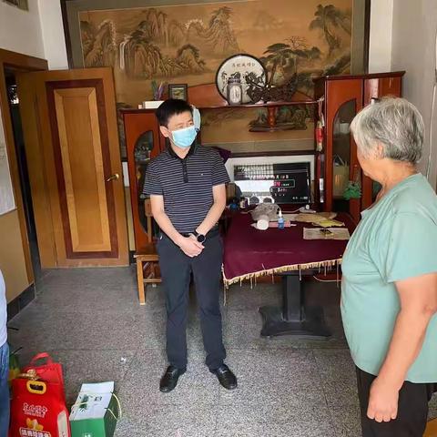 县发改局开展“我们的节日•中秋节” 走访慰问活动