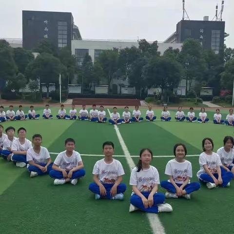 隆兴中学军训第一日