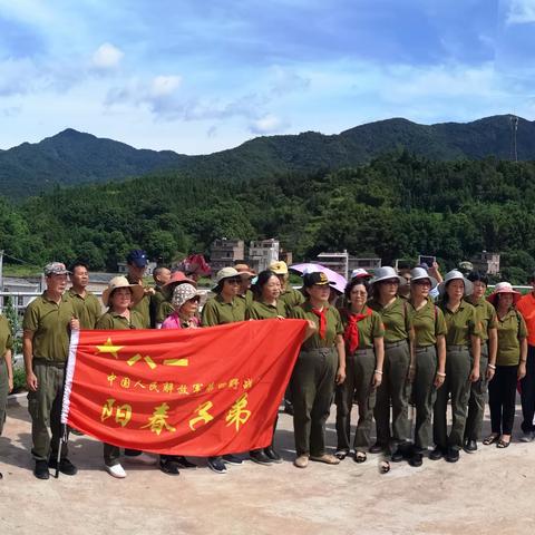 阳春市圭岗镇大㙟村拜祭韩望生烈士⋯⋯