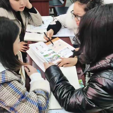 研读课标促提升  深挖教材共成长——平昌县第六小学成功开展小学数学组解析教材教研活动