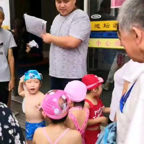 棠棠学泳记