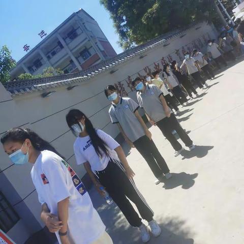 “防疫演练”促开学，师生互动保平安