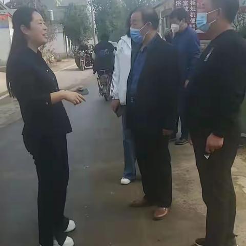 李斌到琴台街七里社区调研创文工作