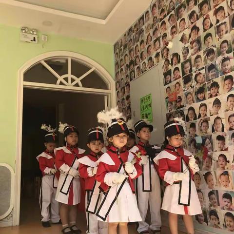 深南之星第二幼儿园举行第二周升旗仪式