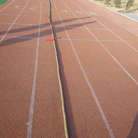 展十小风采 谱团结颂歌