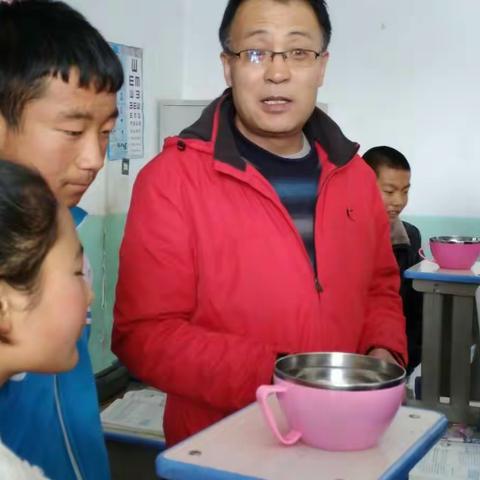 实验中发现问题，问题中探索真理 ——拦隆口镇教育集团红林学校理科教研活动