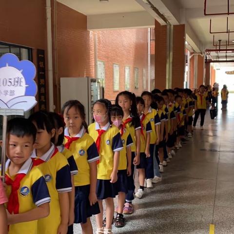 不一样的我们——立学2105班