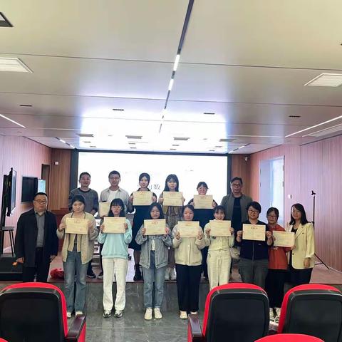 深耕细研踏歌行，共谱小数新篇章——汪家小学数学优质课竞赛活动