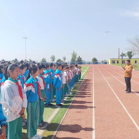 【生命至高无上   安全责任为天】准格尔旗暖水小学召开安全警示会