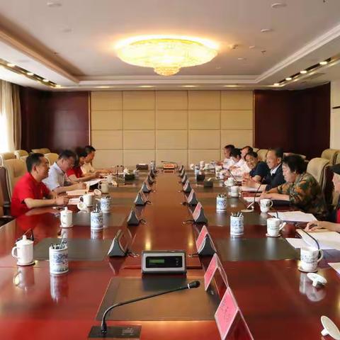 平鲁区召开庆祝中国共产党成立100周年老党员老干部先进模范座谈会