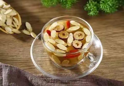 黄芪泡水喝的功效与作用