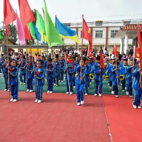 在阳光下放飞梦想，在快乐中健康成长——张满小学热烈庆祝“六.一”国际儿童节。