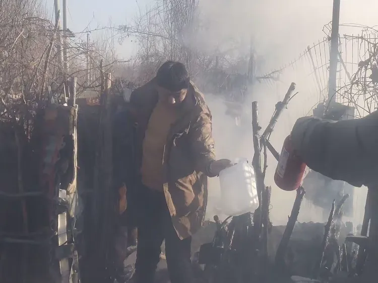 水火无情人有情 协同作战保平安