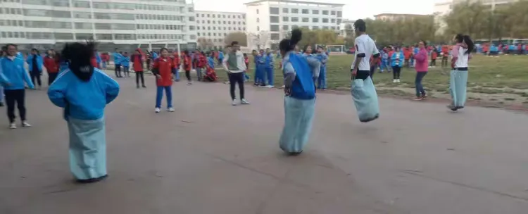 晋中市卫生学校第三届趣味运动会精彩瞬间