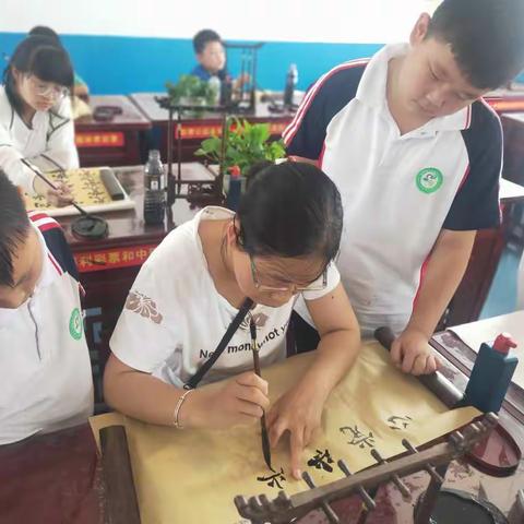 练中国书法 承传统文化——三乡镇东村小学书法社团