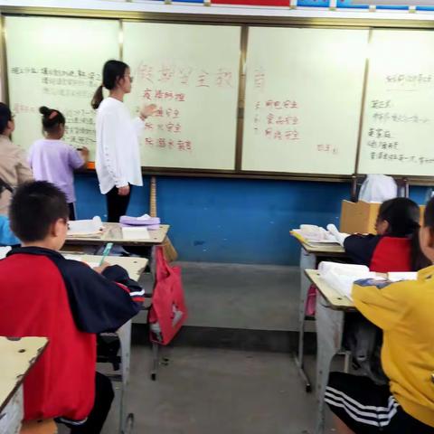 润物无声   寓教于行——三乡镇东村小学四年级上半学年工作总结