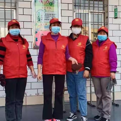 白璧集中心小学开展“小手拉大手”活动，集中整治校园及周边人居环境