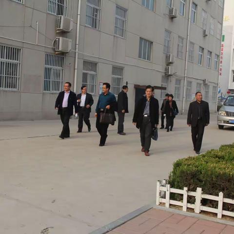 十三中学认真准备，积极迎接区教研室教学视导