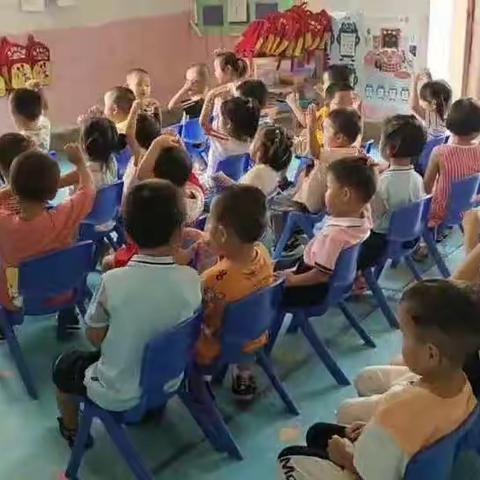 清华幼儿园小班第5周：送给爸爸的歌