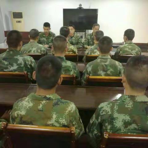 新洲中队召开会议传达学习上级指示精神，部署当前工作重点