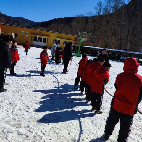 “冰雪运动进校园”——永安中心小学趣味冰雪校园活动