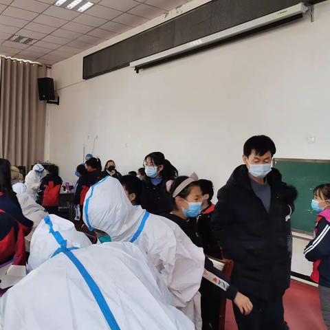 疫情就是命令——核酸检测保小党支部在行动