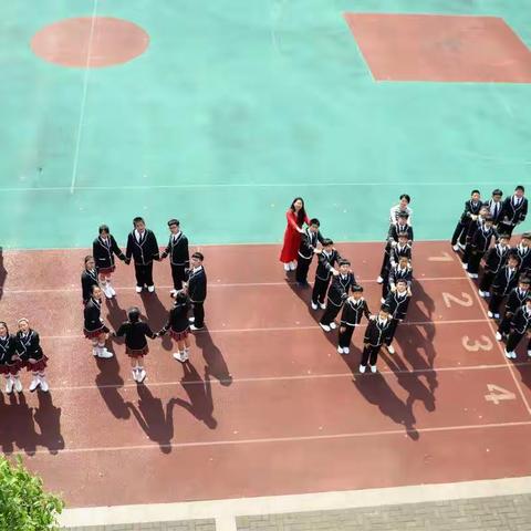 毕业季！我们会给你留下最纯真年代的回忆！