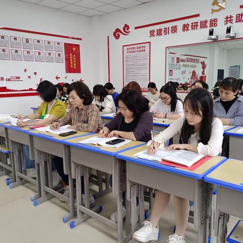 青蓝同心，薪火相传--抚州市第二实验学校“青蓝工程”师徒结对汇报课