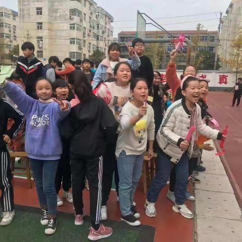 享受运动，快乐成长——中站小学举行2019年长跑运动会。