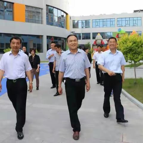 省卫健委妇幼处长 王天定 主任科员 杨明辉一行对我区托幼机构卫生保健管理工作进行了检查调研