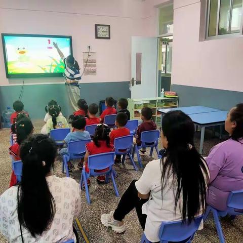 幼儿与信息技术“音画对话”                    有效提高学习兴趣                 ——牟平区直属机关幼儿园