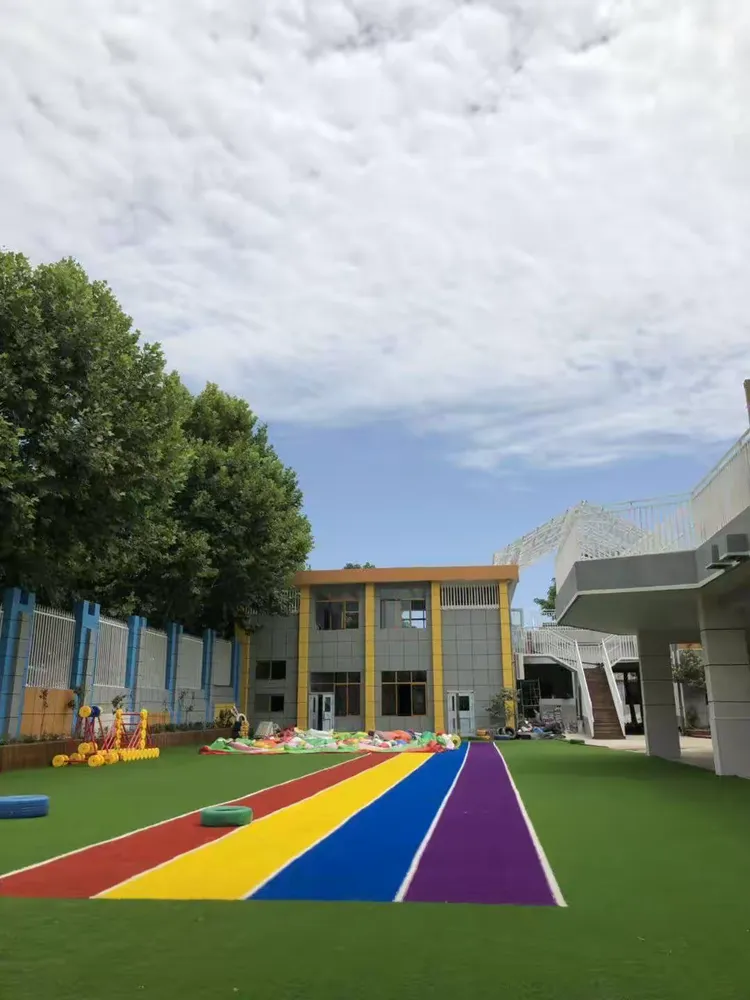 蓝天碧水幼儿园孩子的快乐童年大本营