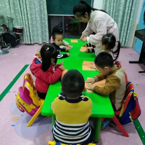 教尓娇子幼儿园美术班🎨