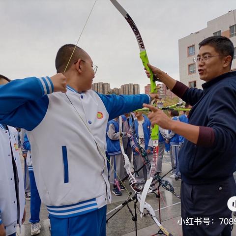 延安市射箭协会把射箭带入校园