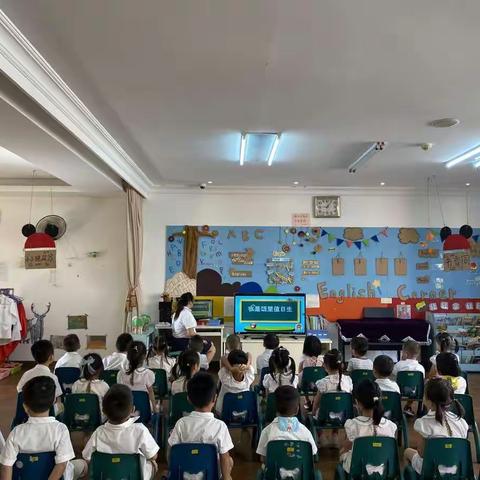 荷花苗苗，茁壮成长——荷花班中班第一学期活动回顾