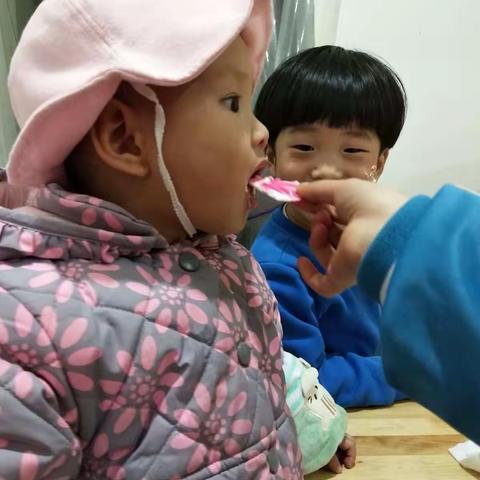 喜欢吃蛋糕的孩子😊