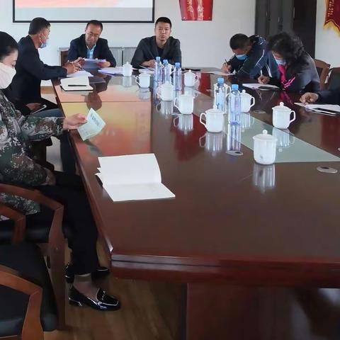 砍都河管护区开展“松岭先锋·红色义工”党员志愿服务活动