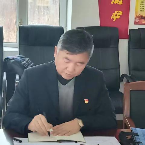 松岭林业局党委委员、组织部长刘奇峰深入砍都河管护区调研指导工作