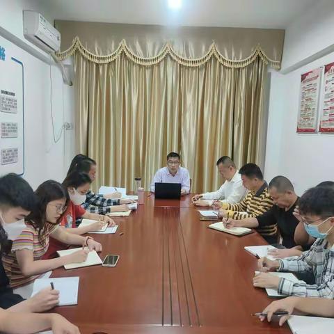 县乡村振兴局召开党组理论学习中心组（扩大）专题会议