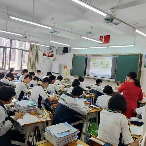 融汇贯通  知行合一——记许静怡语文主题学习工作室成员与东莞光明中学教研交流活动