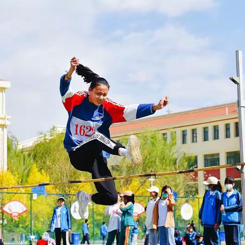 民和县第三中学第六届田径运动会——赛场篇，热血少年，组队出击，感受青春的另一种模样