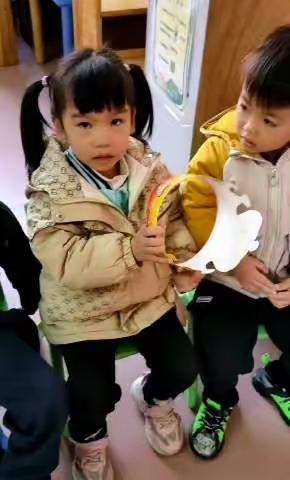 金色摇篮幼儿园朵朵二班12月，1月份班级生日会