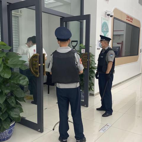 大兴体育场支行开展防服务事件升级刑事治安事件应急演练