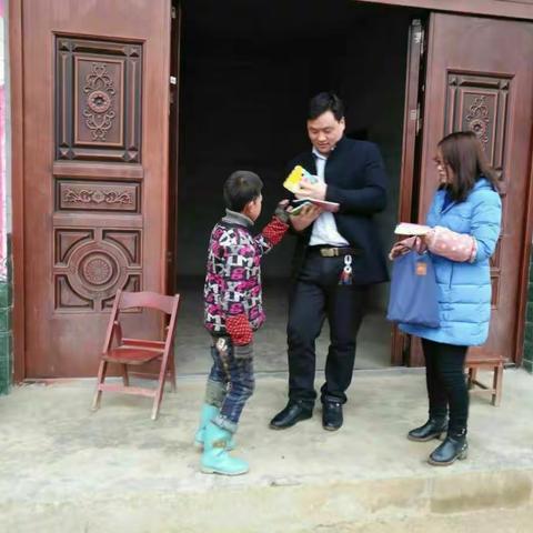 送教上门，圆孩子上学梦 ————巴庙镇中心小学开展为残疾儿童“送教上门”活动