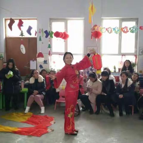 “搭建平台展风采、提升素养促发展”――楚侯中心校幼儿教师才艺展示