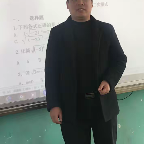 【一心育幼苗，两肩担未来】仪封二中优秀教师——范相立