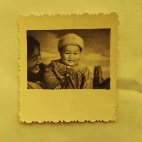 妈妈，我不能悲伤。。。