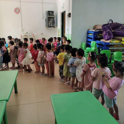 中四班宝贝开学第四天